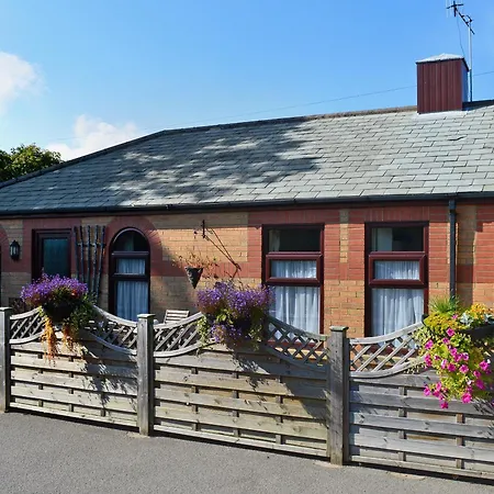 4 Eldin Hall Holiday home *
