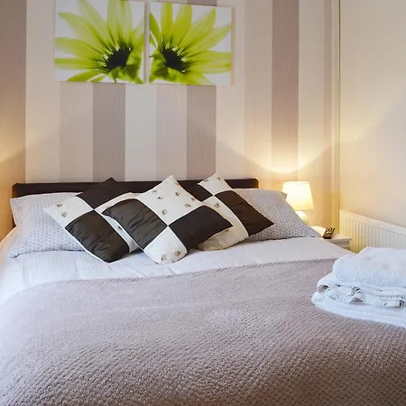 4 Eldin Hall * קייטון