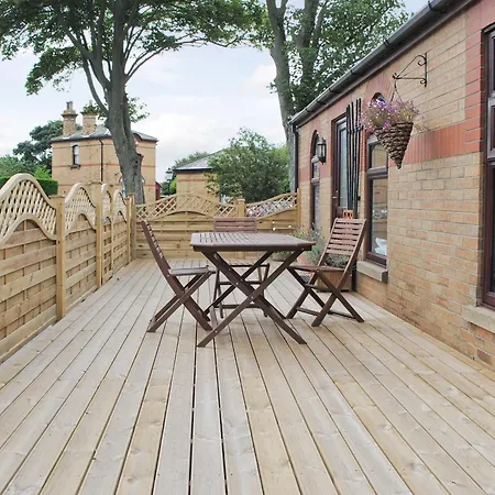 4 Eldin Hall קייטון